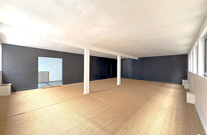 TOULOUSE - Les Chalets  - Plateau  avec sous-sol d'une surface totale de 156.4 m² — photo 2