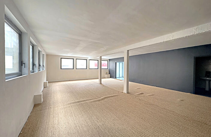 TOULOUSE - Les Chalets  - Plateau  avec sous-sol d'une surface totale de 156.4 m² — photo 3