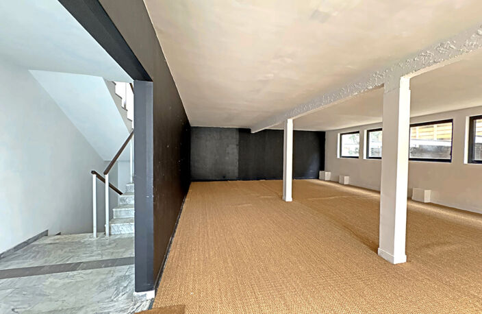 TOULOUSE - Les Chalets  - Plateau  avec sous-sol d'une surface totale de 156.4 m² — photo 5