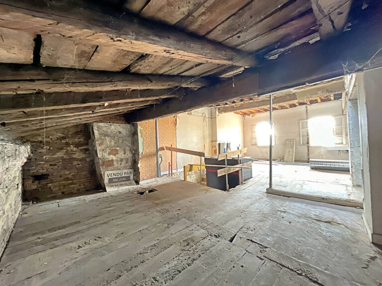 TOULOUSE - Saint-Sernin - combles à aménager de 104 m²  avec ascenseur et terrasse. — photo 1