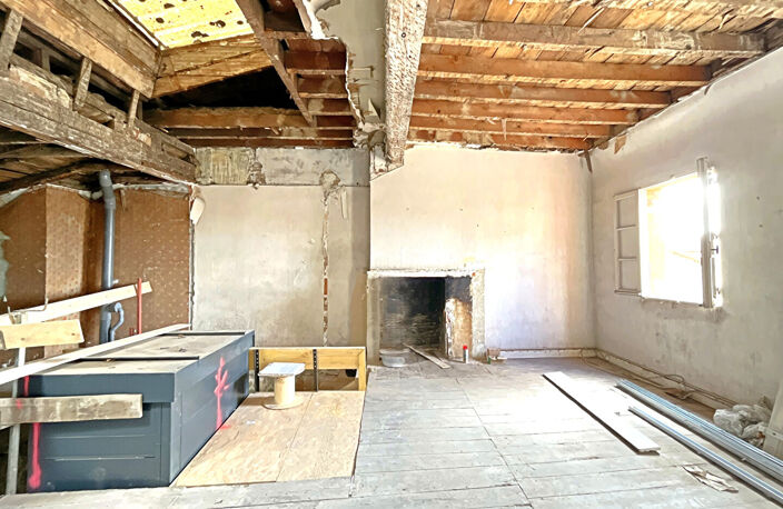 TOULOUSE - Saint-Sernin - combles à aménager de 104 m²  avec ascenseur et terrasse. — photo 5