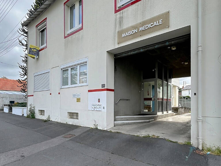 Local Nantes 121.50 m2 — photo 1