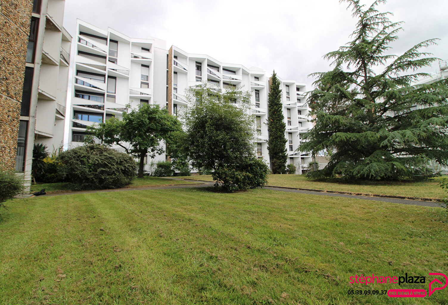 Appartement 3 chambres - 80 m² - Pessac résidence Compostelle — photo 1