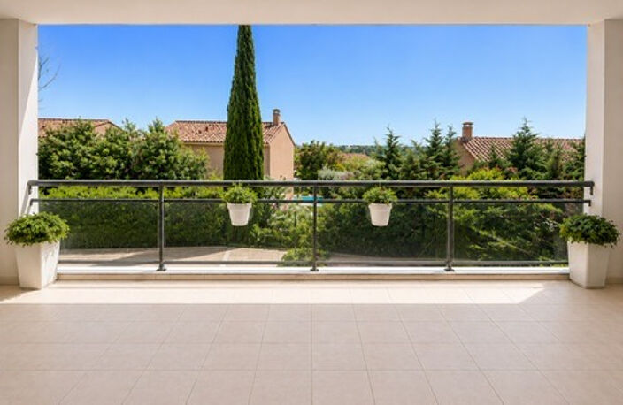 ISOUS OFFRE - Idéal famille - T4 lumineux avec grande terrasse plein sud, vue dégagée et garage — photo 3