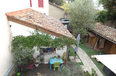 Maison de village avec extérieur et garage  de 74m2 en vente — photo du bien