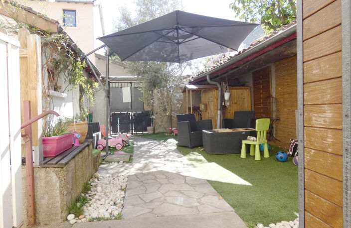 Maison de village avec extérieur et garage  de 74m2 en vente — photo 3