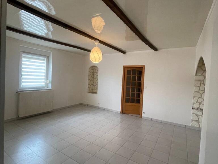 APPARTEMENT AVEC GARAGE - JARDIN - CAVE INDIVIDUELS — photo 1