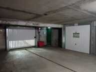 Garage — photo 2