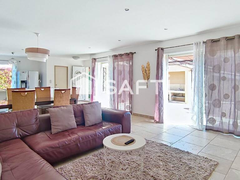 LE PARADOU  Superbe villa de plain-pied avec piscine garage — photo 1