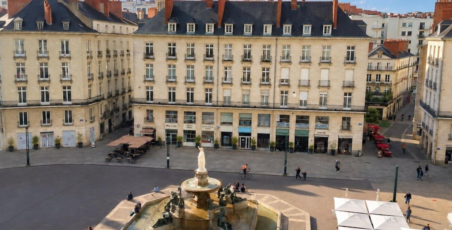 Nantes · Place Royale  dernier étage, vues sur la ville — photo 1