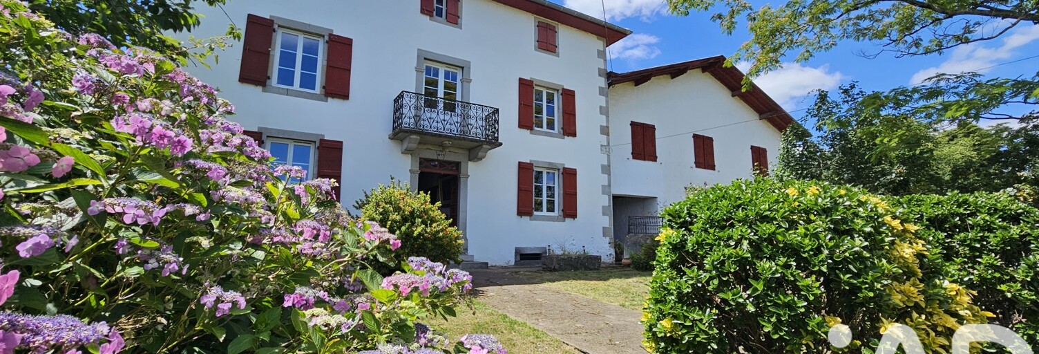 Maison 7 Pièces 196 m² à vendre à Armendarits (64640)
