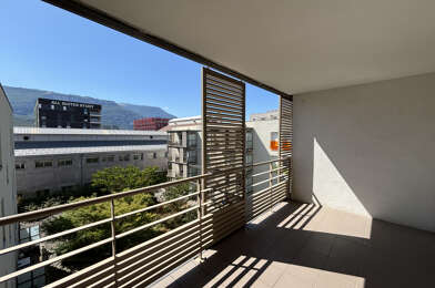 Appartement 3 pièces 1010 €