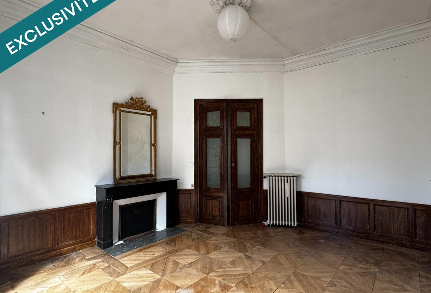 Bien de caractère dans un ancien hôtel particulier — photo 1