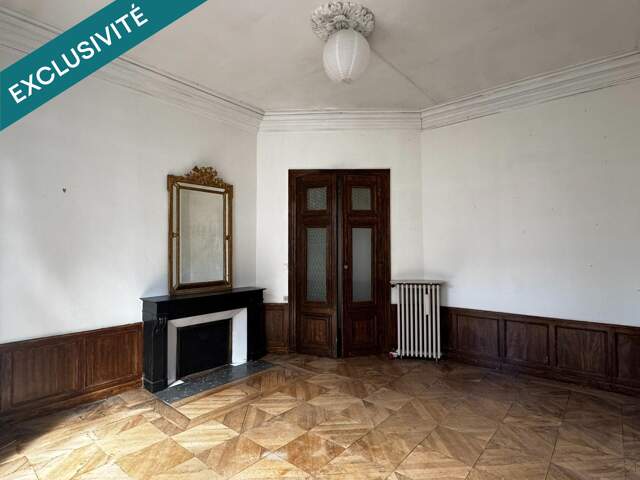 Bien de caractère dans un ancien hôtel particulier — photo du bien