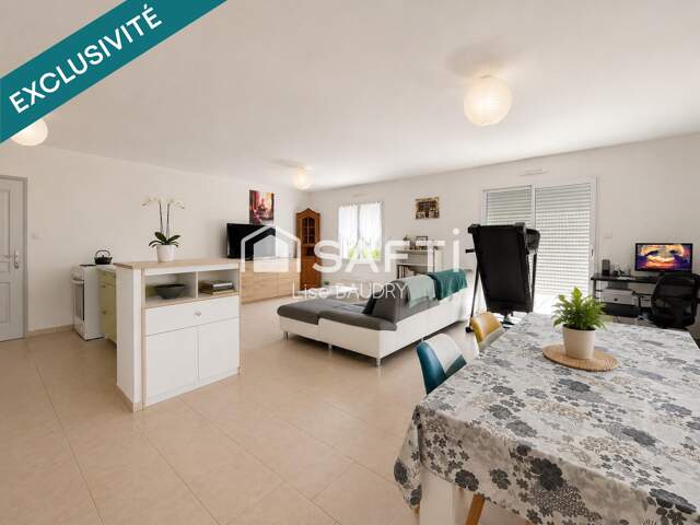 Maison de plain-pied de 100 m² à Fontenay-le-Comte  Quartier recherché proche zone des 3 canons — photo du bien