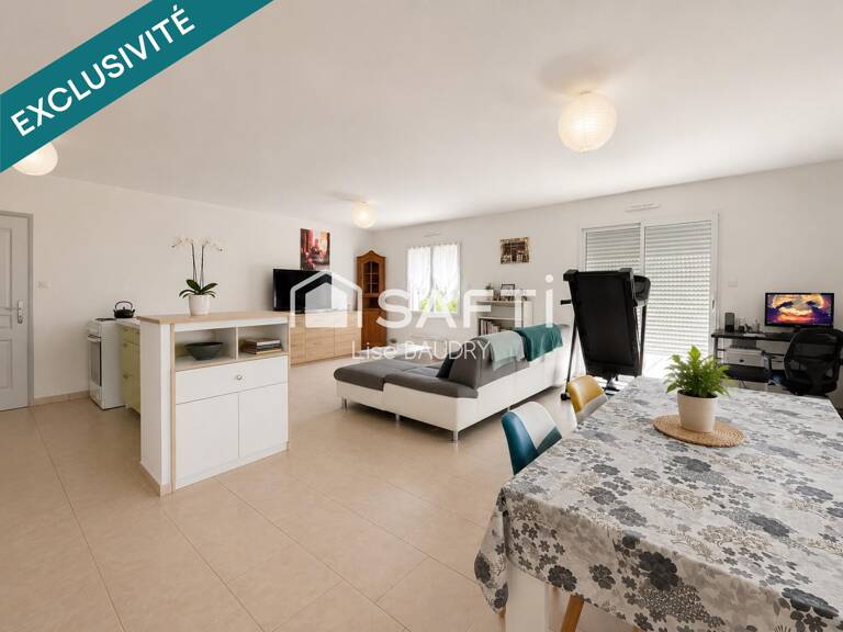Maison de plain-pied de 100 m² à Fontenay-le-Comte  Quartier recherché proche zone des 3 canons — photo 1