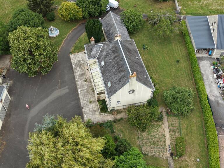 Vente Maison/villa 9 pièces — photo 1