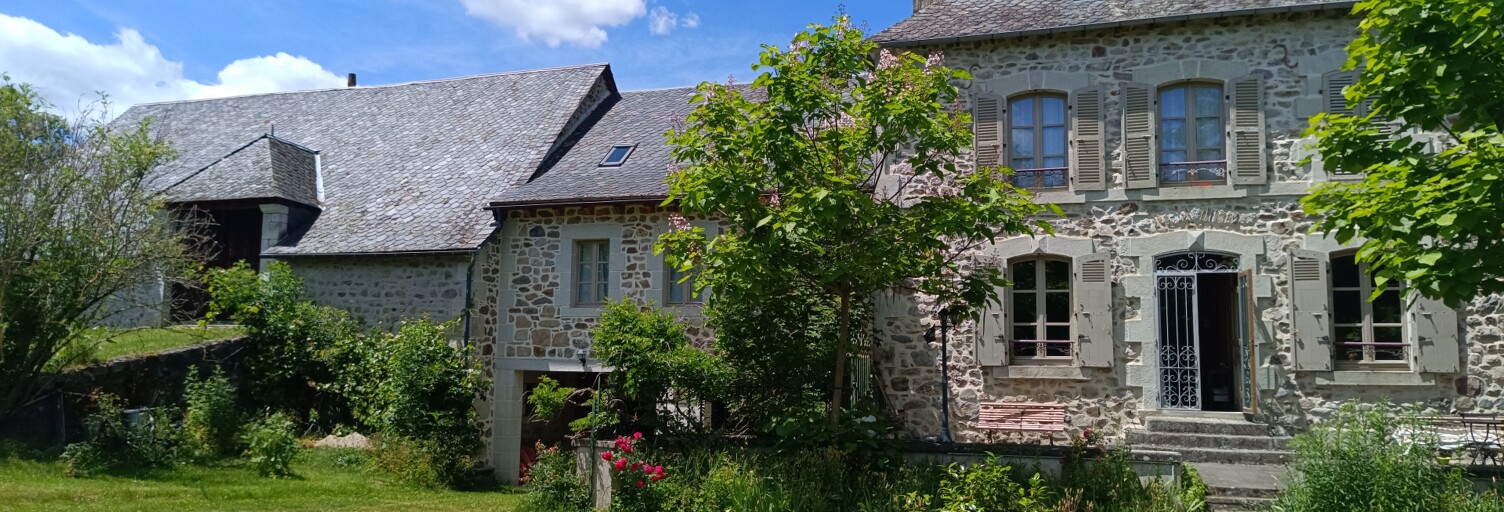 Maison 17 Pièces 395 m² à vendre à Vebret (15240)