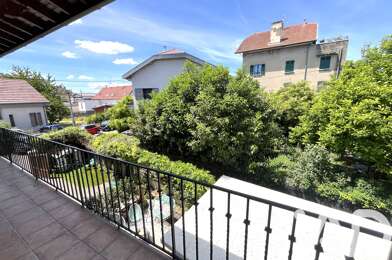 Maison 5 pièces 699000 €