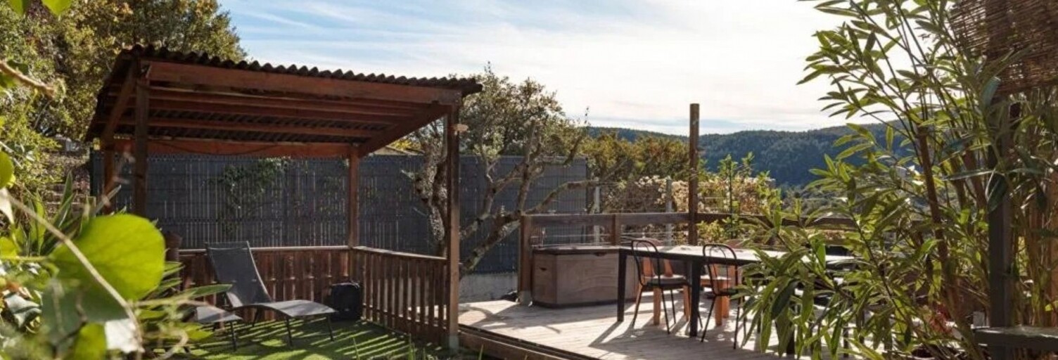 Maison 5 Pièces 100 m² à vendre à Bagnols-en-Forêt (83600)