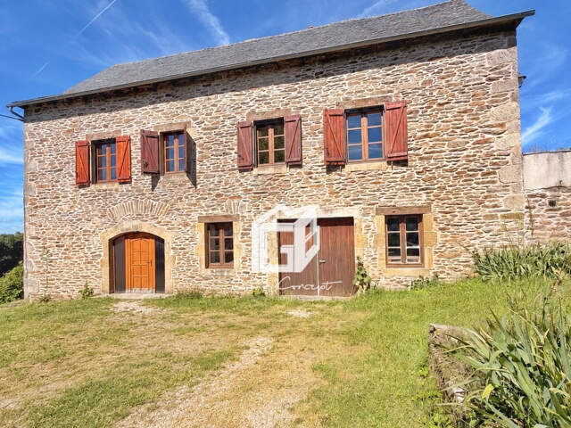 Maison en pierre avec dépendance — photo du bien