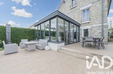 Maison 7 pièces 710000 €
