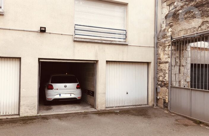 Garage — photo 4