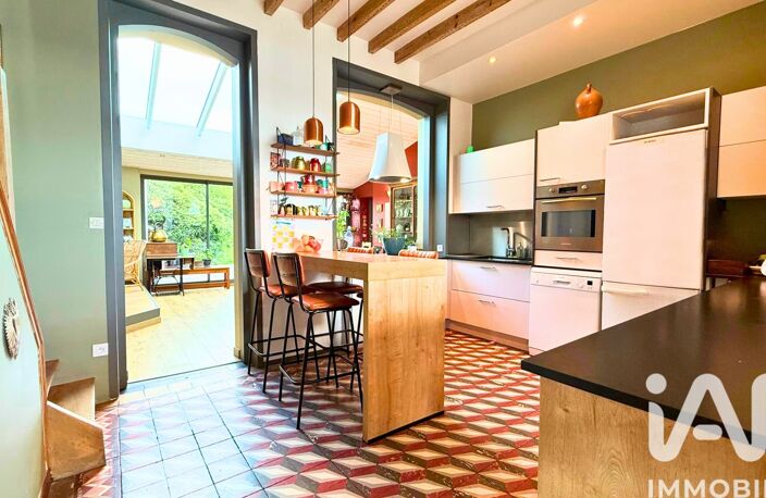 Vente Maison/villa 8 pièces — photo 2