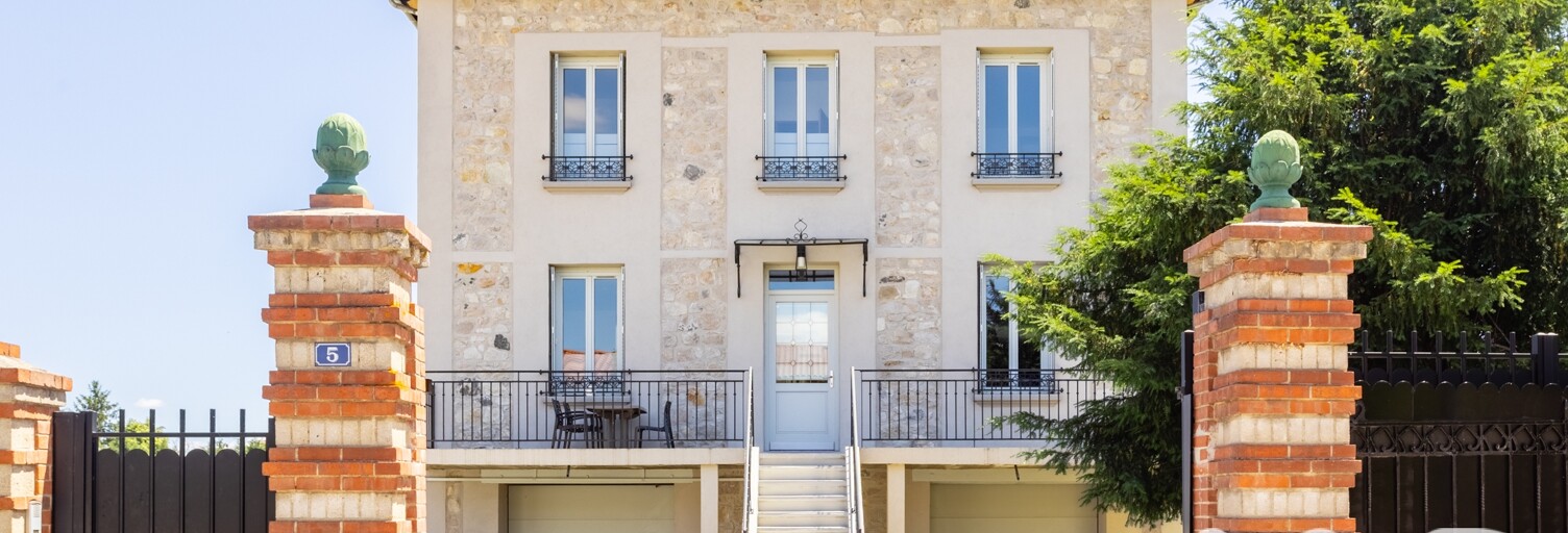 Maison 5 Pièces 145 m² à vendre à Saint-Marcellin-en-Forez (42680)