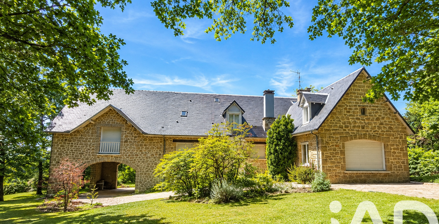 Vente Maison/villa 9 pièces — photo 1