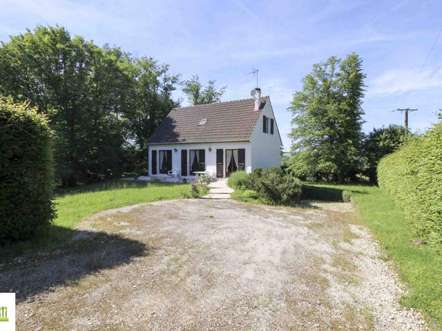 Maison sur sous-sol total — photo du bien