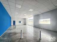 Location Local d'activités 400 m&sup2; — photo 4