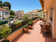APPARTEMENT + IMMENSE TERRASSE + PARKING GARAGE A MENTON — photo 3