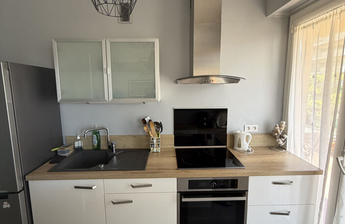 APPARTEMENT + IMMENSE TERRASSE + PARKING GARAGE A MENTON — photo 4
