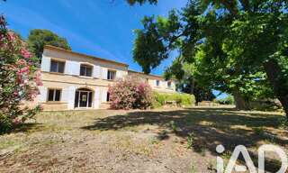 Maison 9 Pièces 335 m² à vendre à Arles (13200)