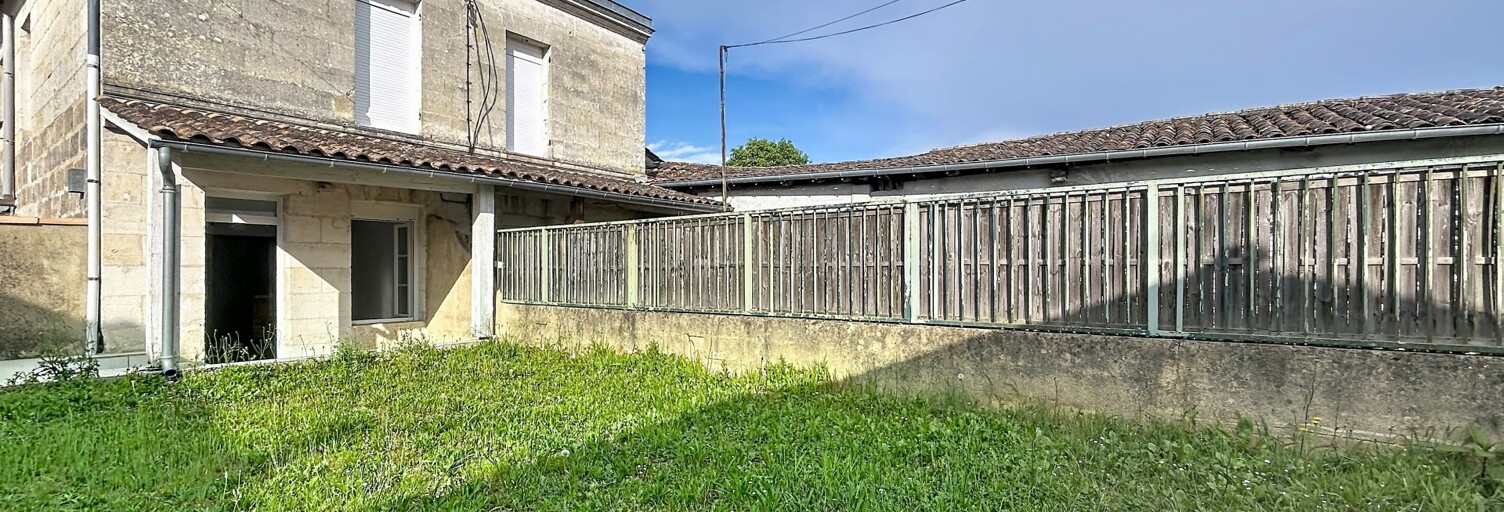 Immeuble  270 m² à vendre à Guîtres (33230)