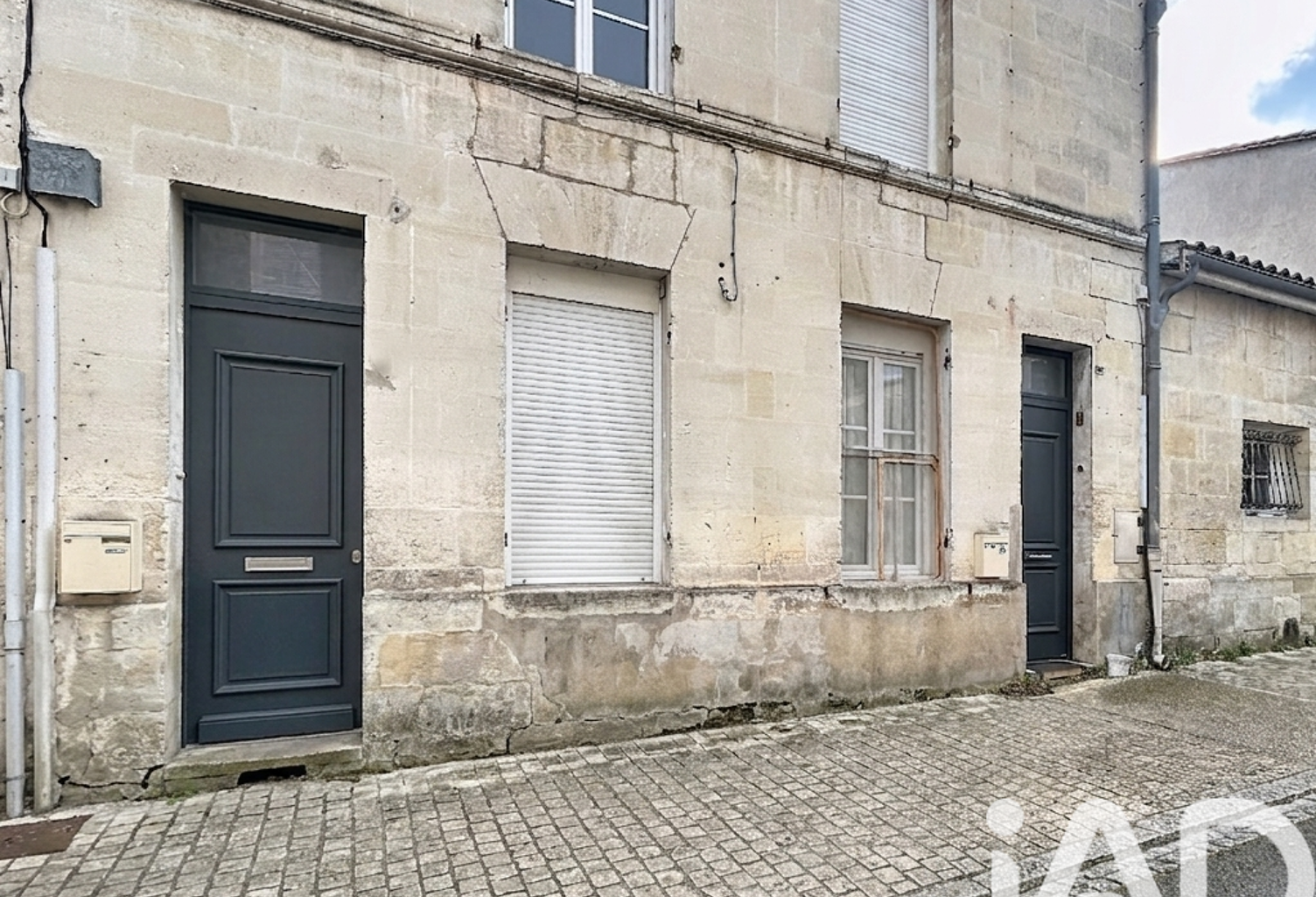 Vente Immeuble 270 m&sup2; — photo 1