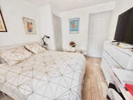 CANNES CENTRE  RARE ! 4433EUR/M2 T2 60M2 EXTÉRIEURS CAVE 6 COU — photo 3