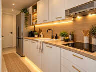 CANNES CENTRE  RARE ! 4433EUR/M2 T2 60M2 EXTÉRIEURS CAVE 6 COU — photo 4