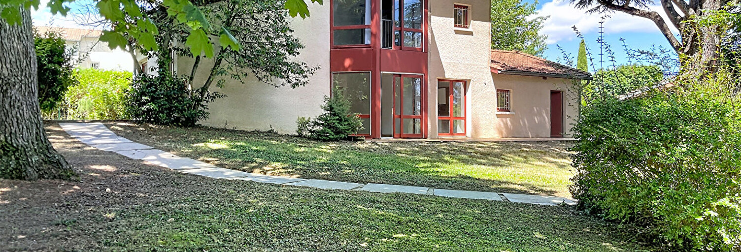 Maison 5 Pièces 125 m² à vendre à Saint-Genis-Laval (69230)