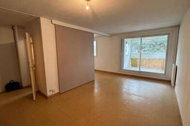 Appartement 3 pièces 830 €