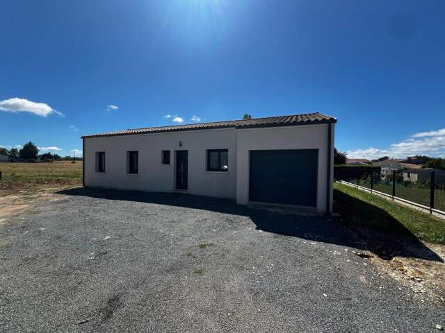 Maison À Vendre plain-pied 99m2 GREZAC 4 chambres — photo du bien