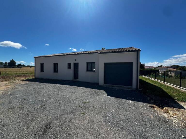 Maison À Vendre plain-pied 99m2 GREZAC 4 chambres — photo 1