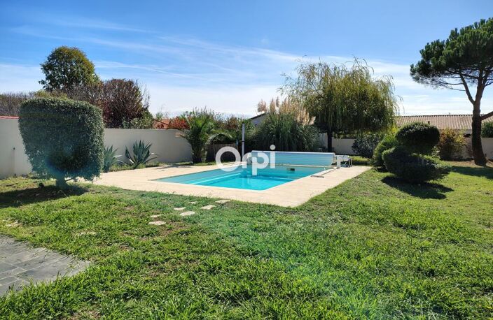Breuillet – Maison familiale de standing avec piscine — photo 3