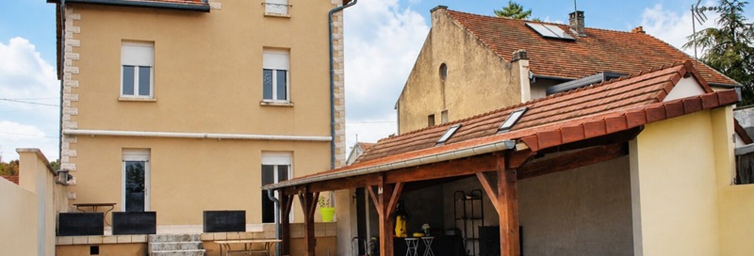 Maison 9 Pièces 206 m² à vendre à Dole (39100)