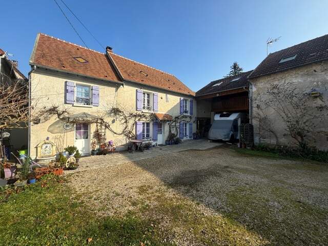 Maison à vendre 7 pièces AU CALME ! — photo du bien