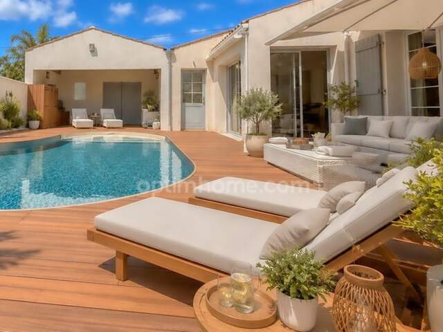 Villa de plain-pied, 174 m², 4 Chambres.Piscine chauffée, Le Château-d'Oléron (17) — photo du bien