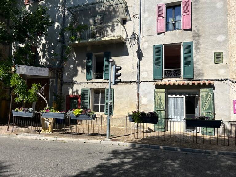 Maison de village à rénover – Centre de La Verdière (83) — photo 1