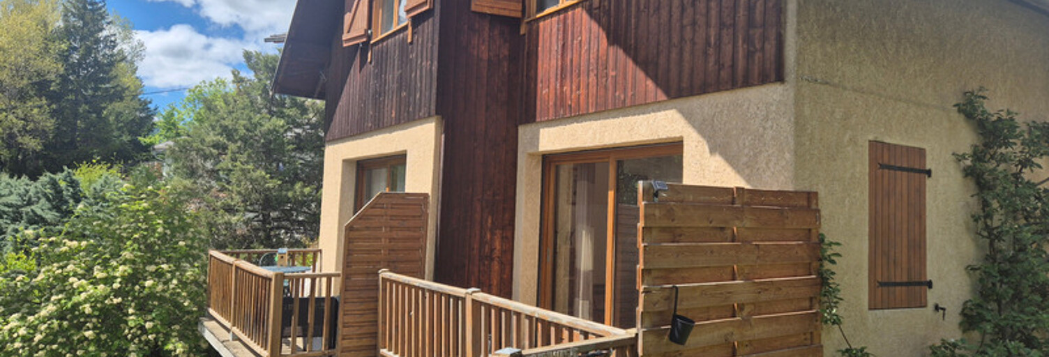Maison 10 Pièces 153 m² à vendre à Briançon (05100)