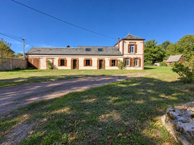 NOUVEAUTÉ – Maison de caractère rénovée de 183 m² avec fort potentiel — photo du bien